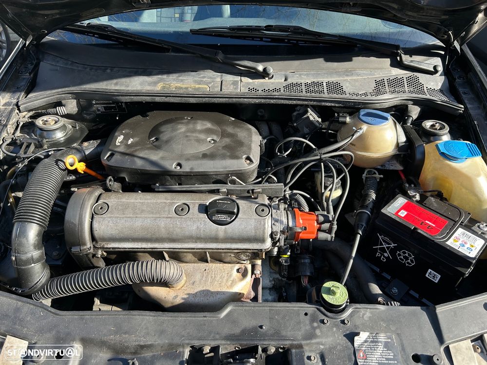 VW Polo 1.0 Fox - 16