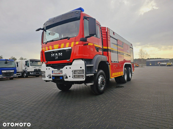 MAN TGS 26.440 6x6 9500 l woda + 950 piana Stolarczyk straż pożarna