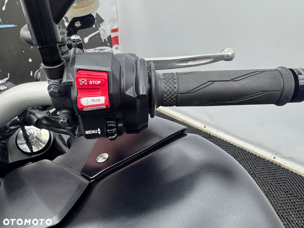 Yamaha MT - 26
