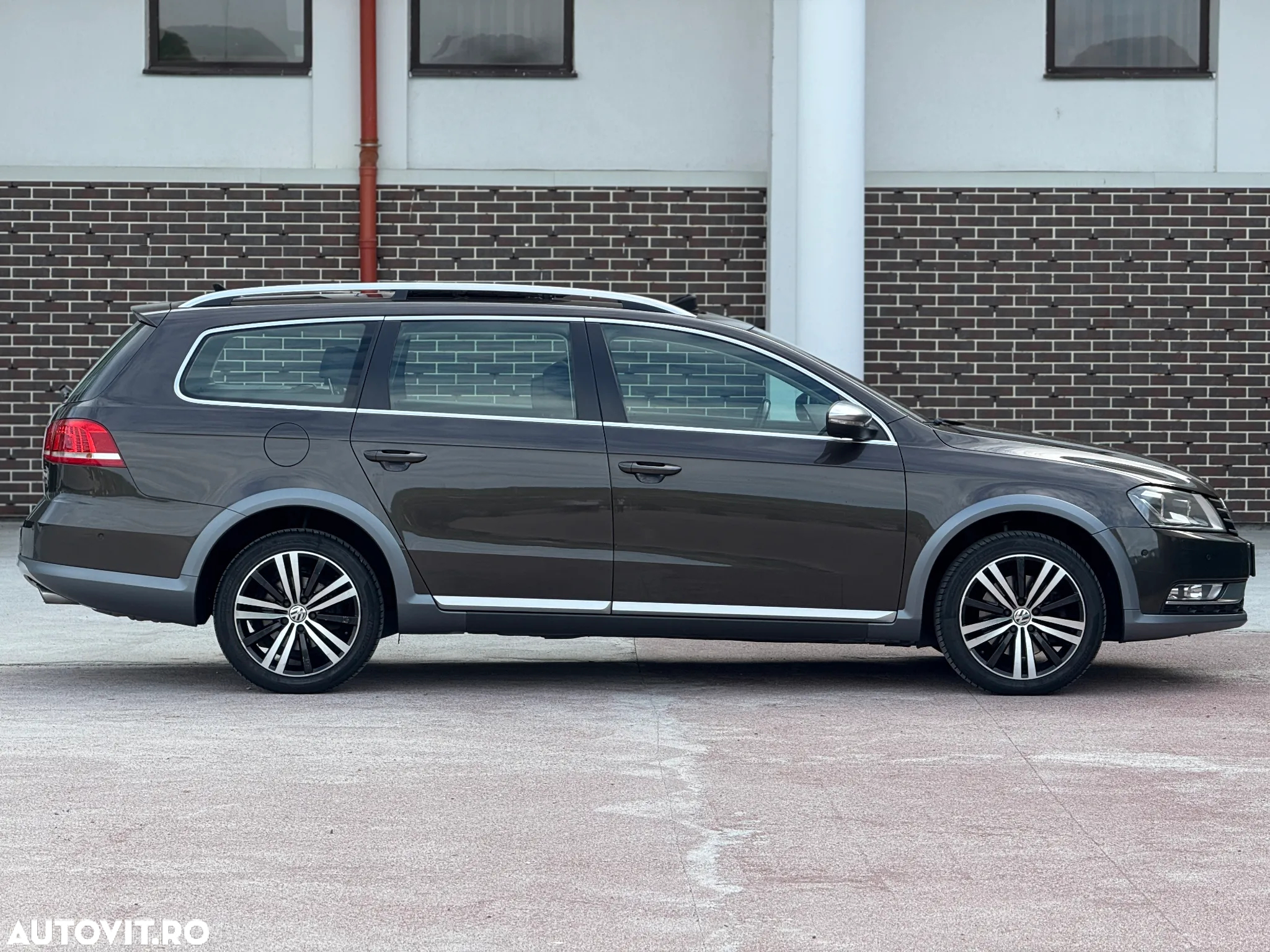 Volkswagen Passat Alltrack 2.0 TDI 4Motion DSG BlueMotion Tec - 8