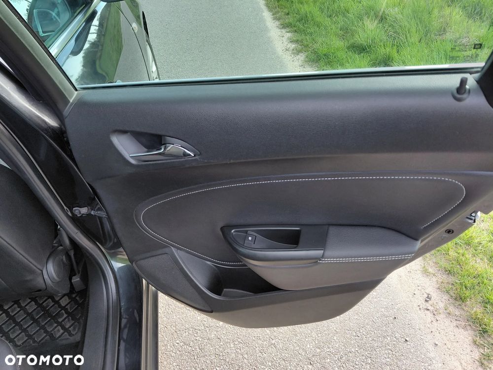 Opel Astra 1.4 T Cosmo - 12