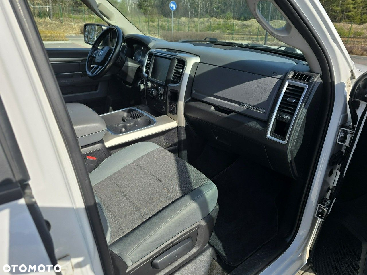 Dodge RAM 1500 5.7 4x4 - 10