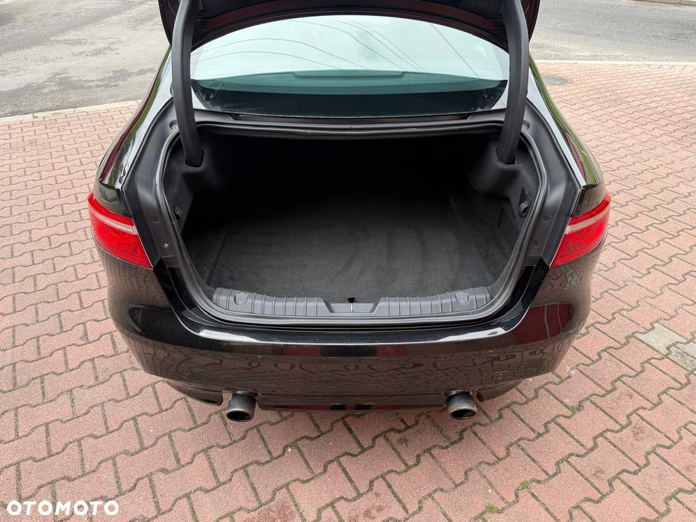 Jaguar XF S AWD - 24