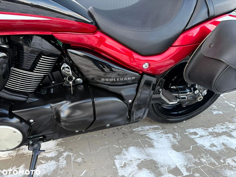 Suzuki Boulevard - 23