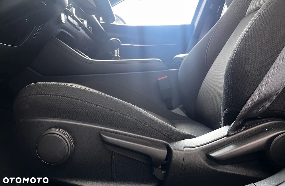 Mazda 3 e-SKYACTIV-G 2.0 M HYBRID HOMURA - 20