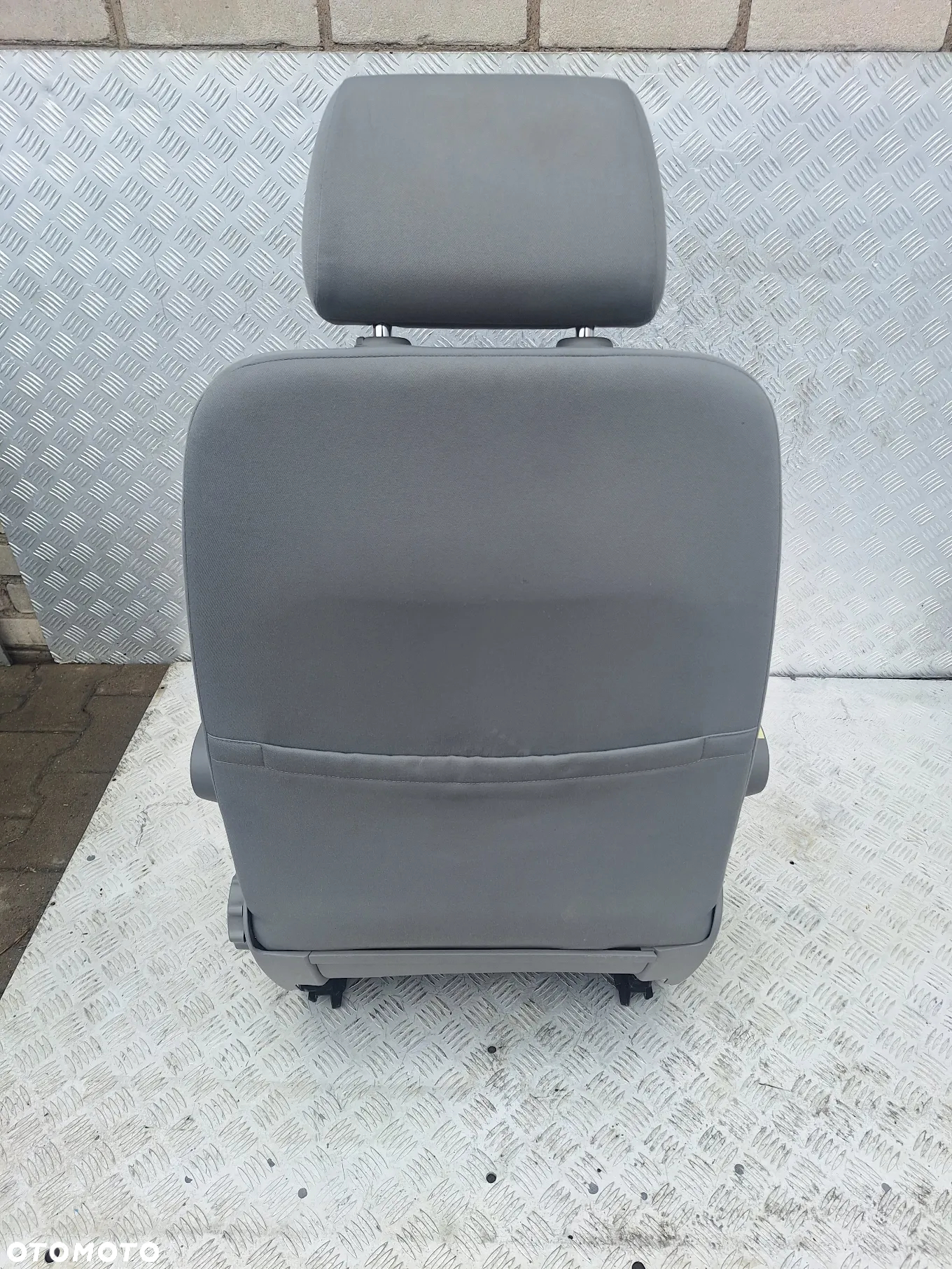 FOTEL PODŁOKIETNIK PRAWY PRZÓD PASAŻERA VW TRANSPORTER T5 LIFT CARAVELLE - 4