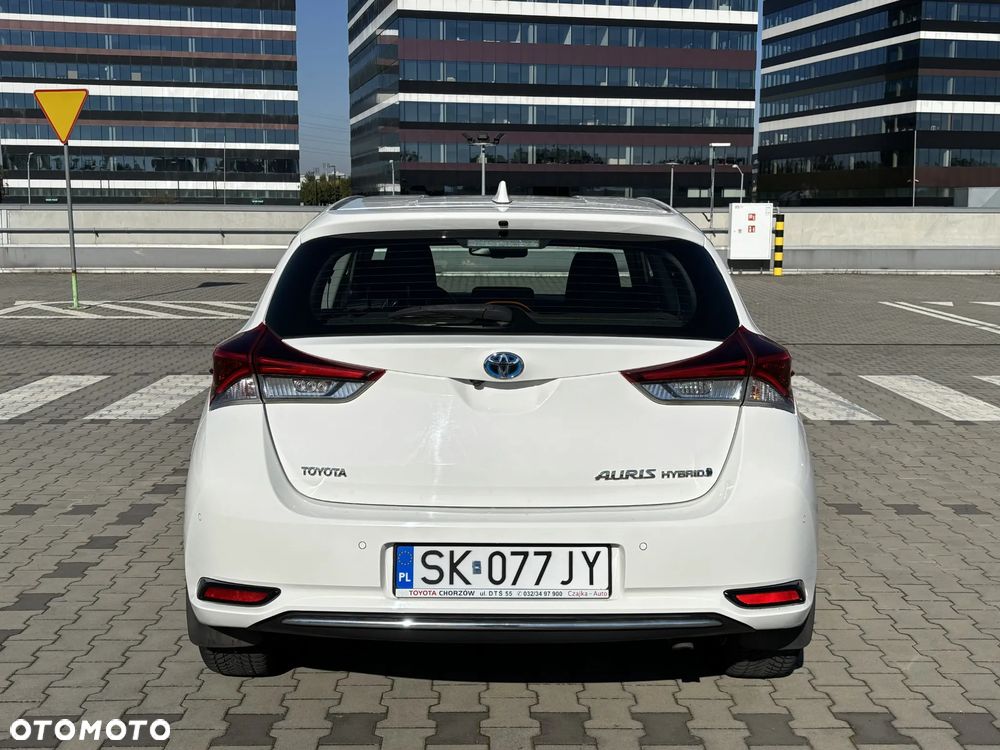 Toyota Auris Hybrid 135 Comfort - 8