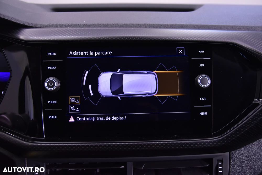 Volkswagen T-Cross - 18