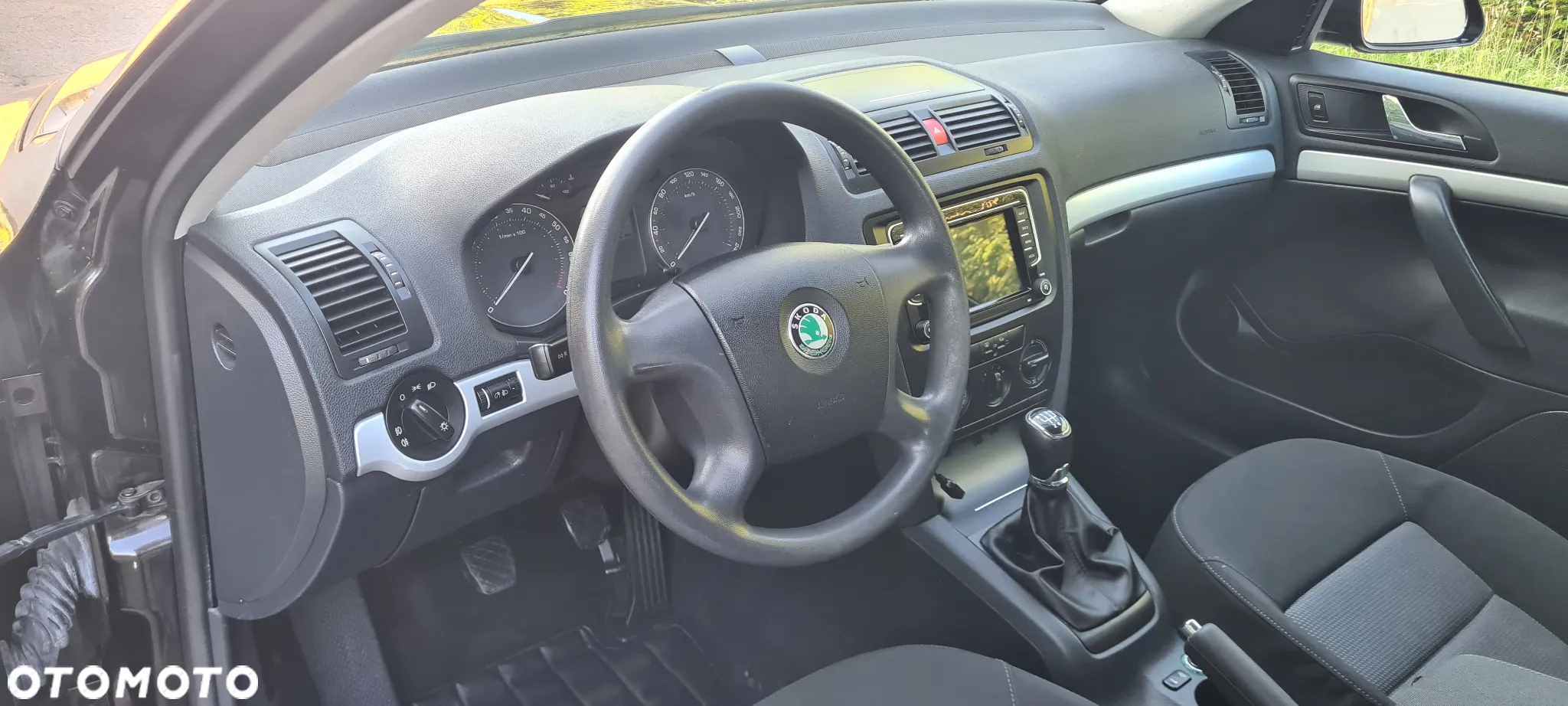 Skoda Octavia 1.6 Active - 11
