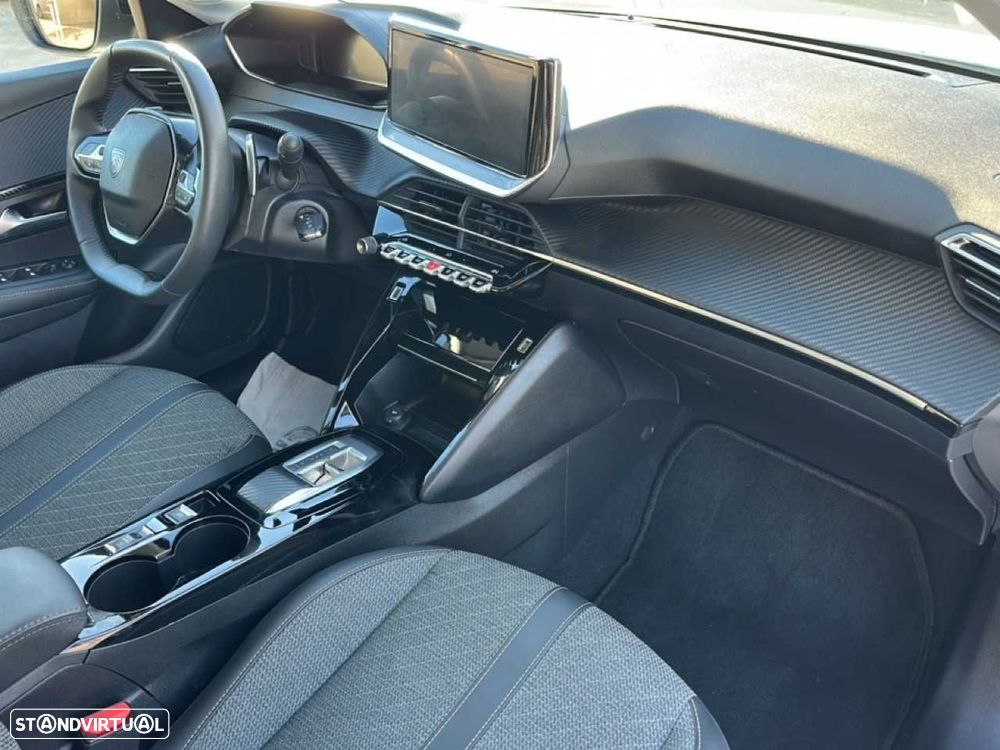 Peugeot 208 1.2 Hybrid Allure e-DCS6 - 11