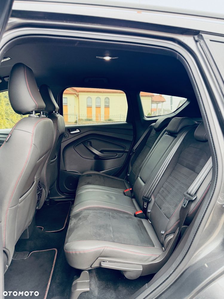 Ford Kuga 1.5 EcoBoost 2x4 ST-Line - 22