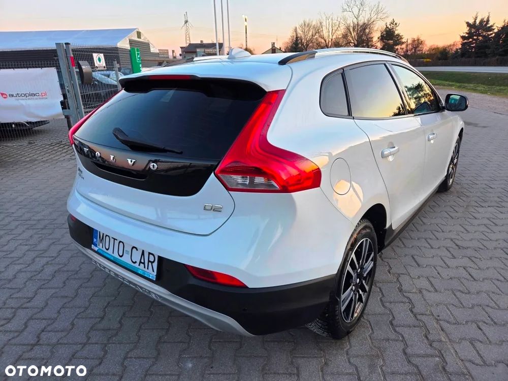 Volvo V40 Cross Country D2 Momentum - 8