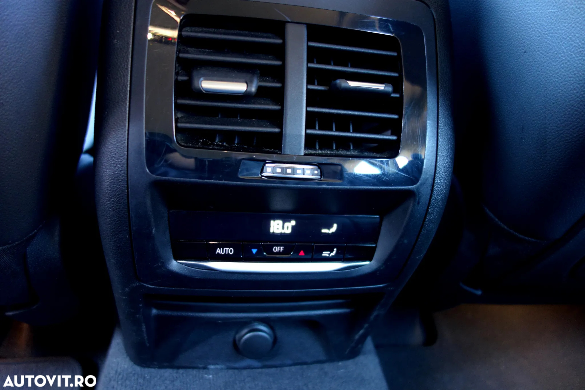 BMW X3 xDrive20i AT - 24