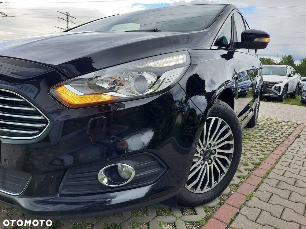 Ford S-Max - 38