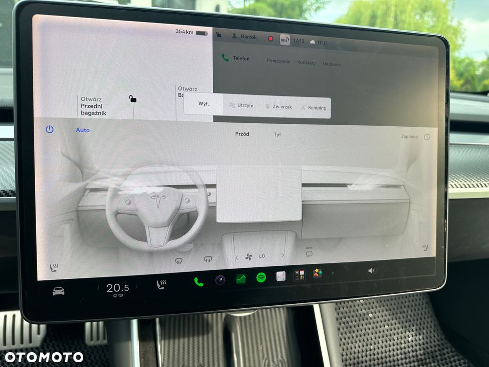 Tesla Model 3 - 24