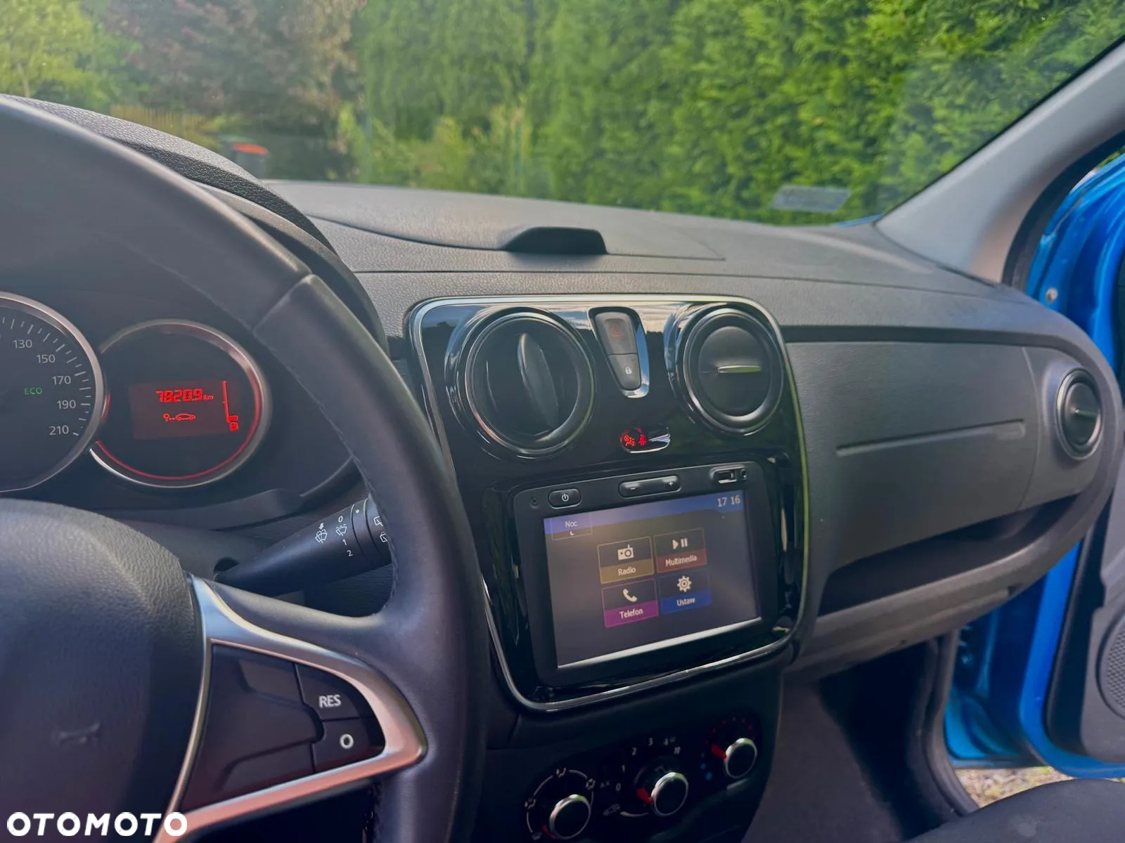 Dacia Lodgy 1.6 SCe Stepway S&S - 8