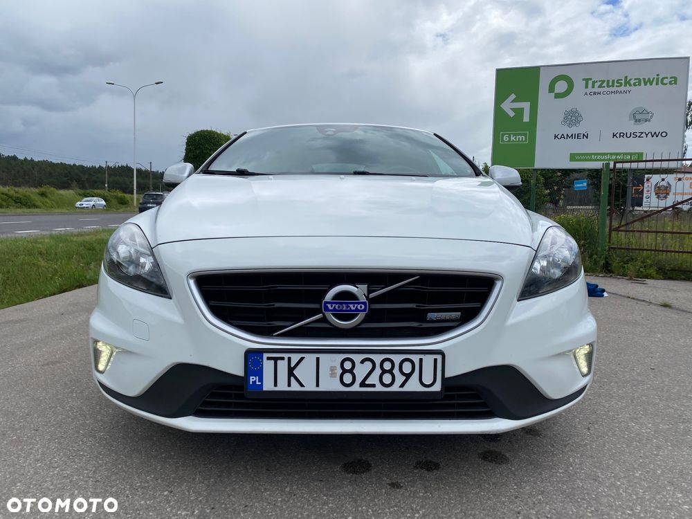 Volvo V40 D2 R Design - 11
