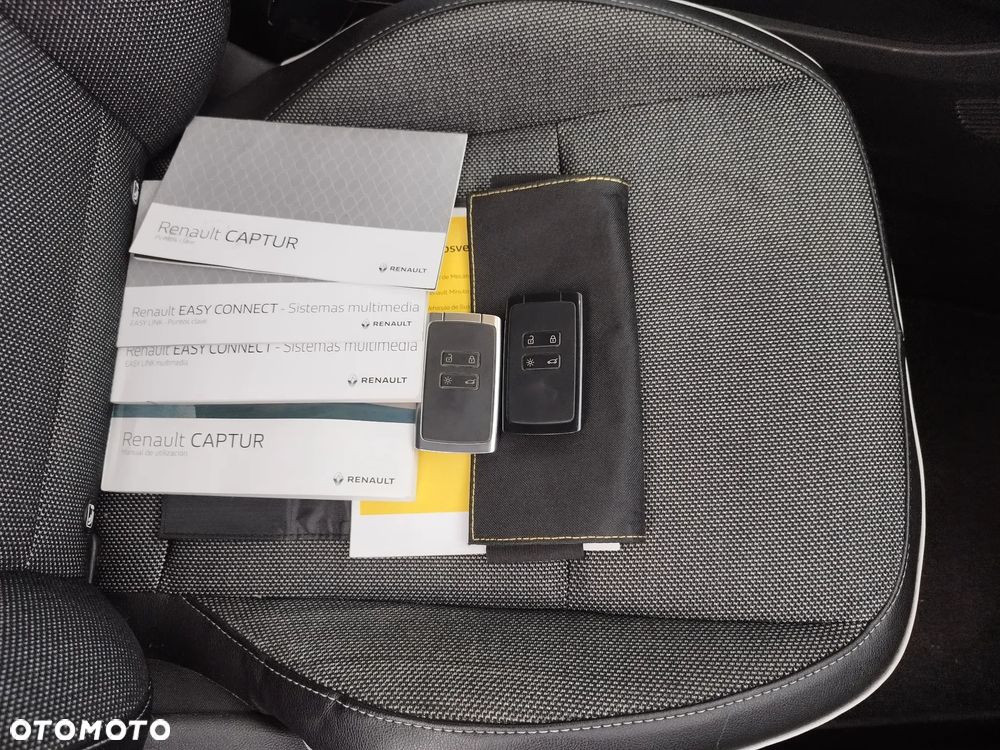 Renault Captur TCe 100 EXPERIENCE - 29