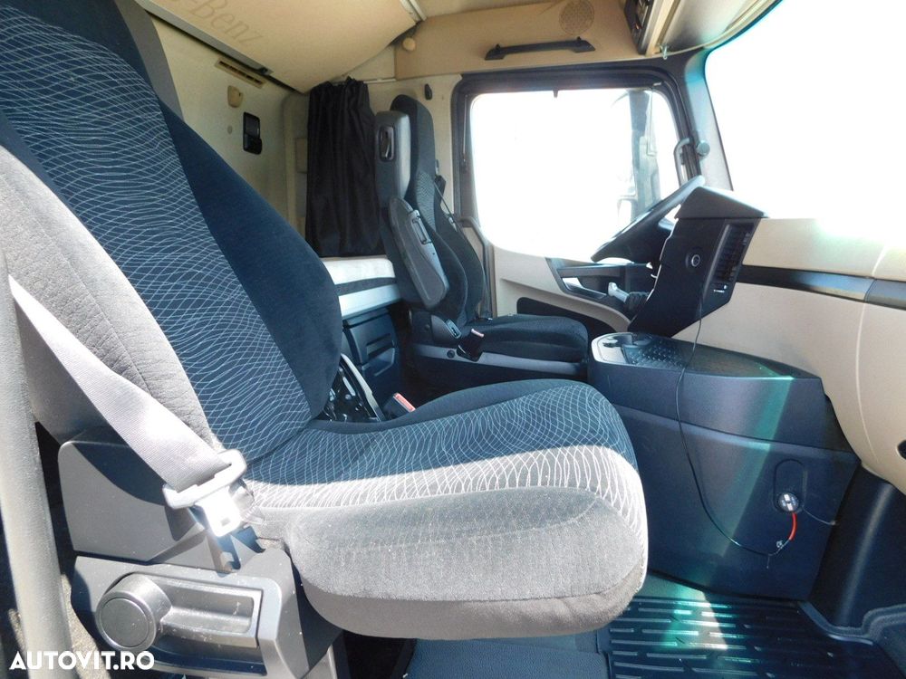 Mercedes-Benz Actros - 5