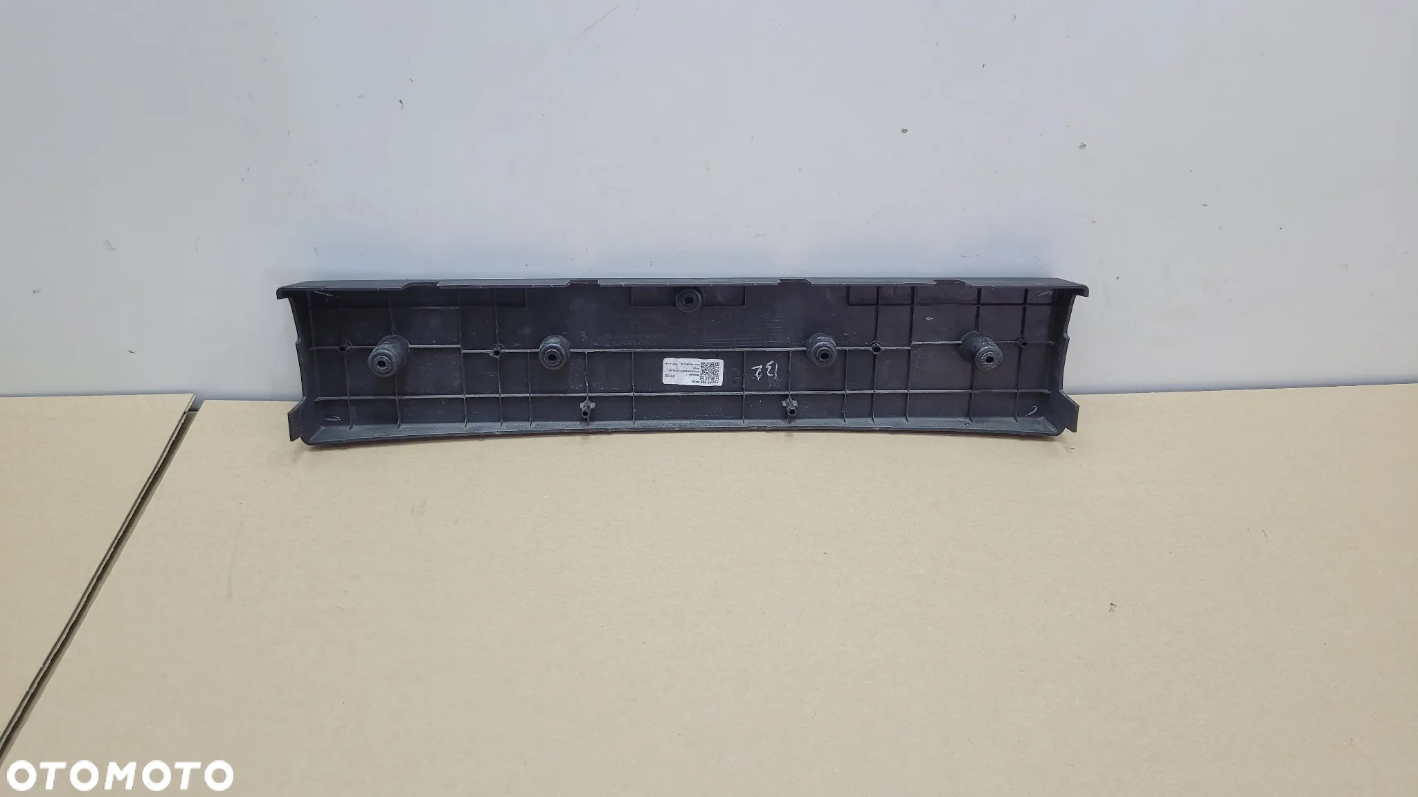 HYUNDAI I30 III PODKŁADKA TABLICY REJESTRACYJNEJ PRZÓD 86519-G4500 - 2