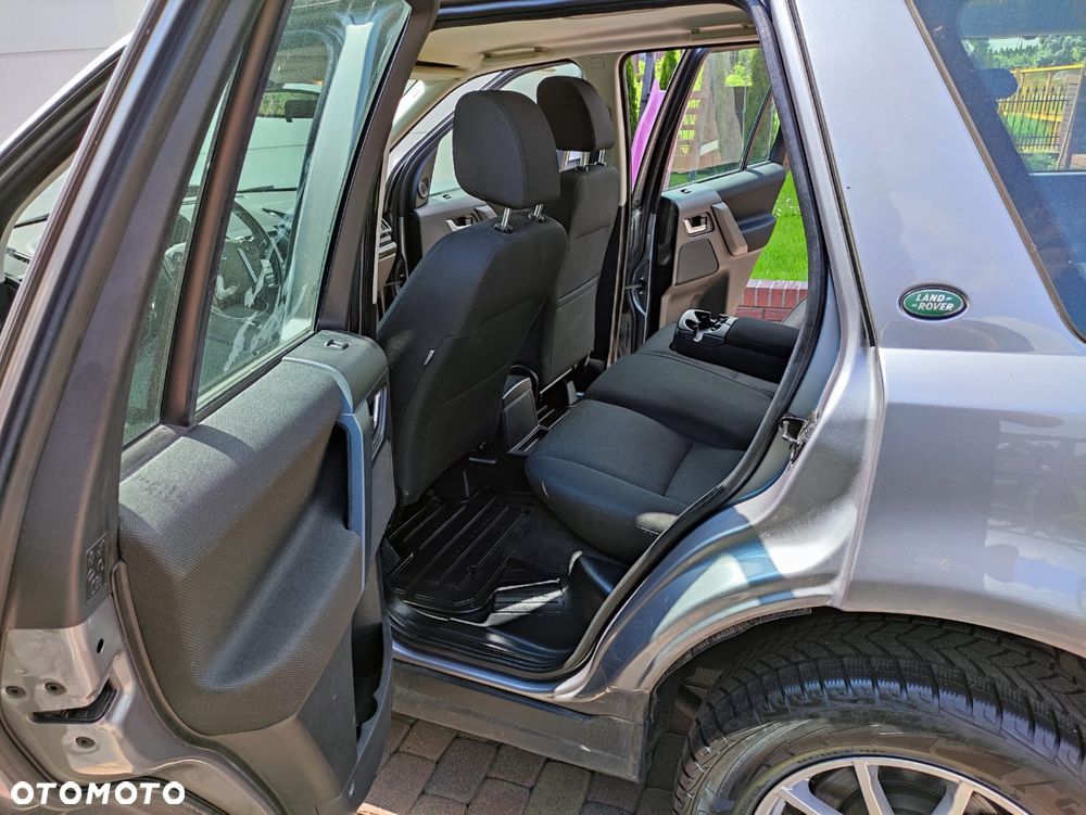 Land Rover Freelander SD4 HSE Luxury - 17