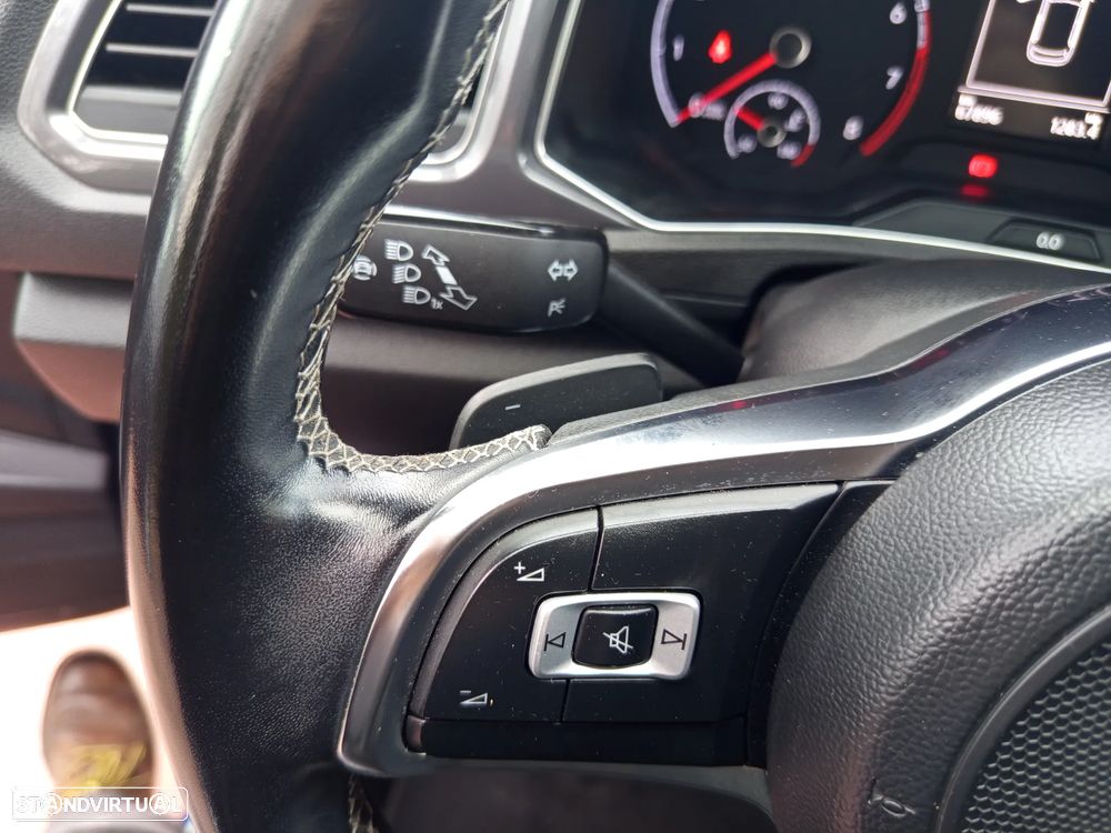 VW T-Roc 2.0 TSI OPF 4MOTION DSG R-Line - 24