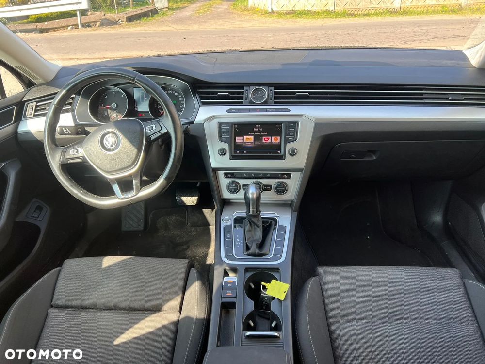 Volkswagen Passat 2.0 TDI (BlueMotion Technology) DSG Comfortline - 6