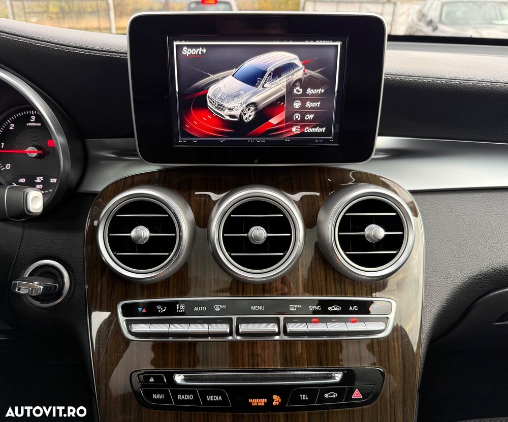 Mercedes-Benz GLC 220 d 4MATIC 9G-TRONIC - 33