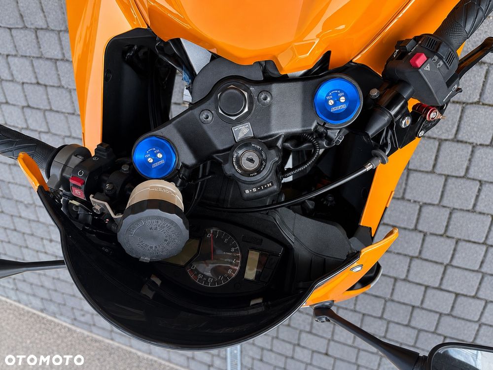Honda CBR - 8