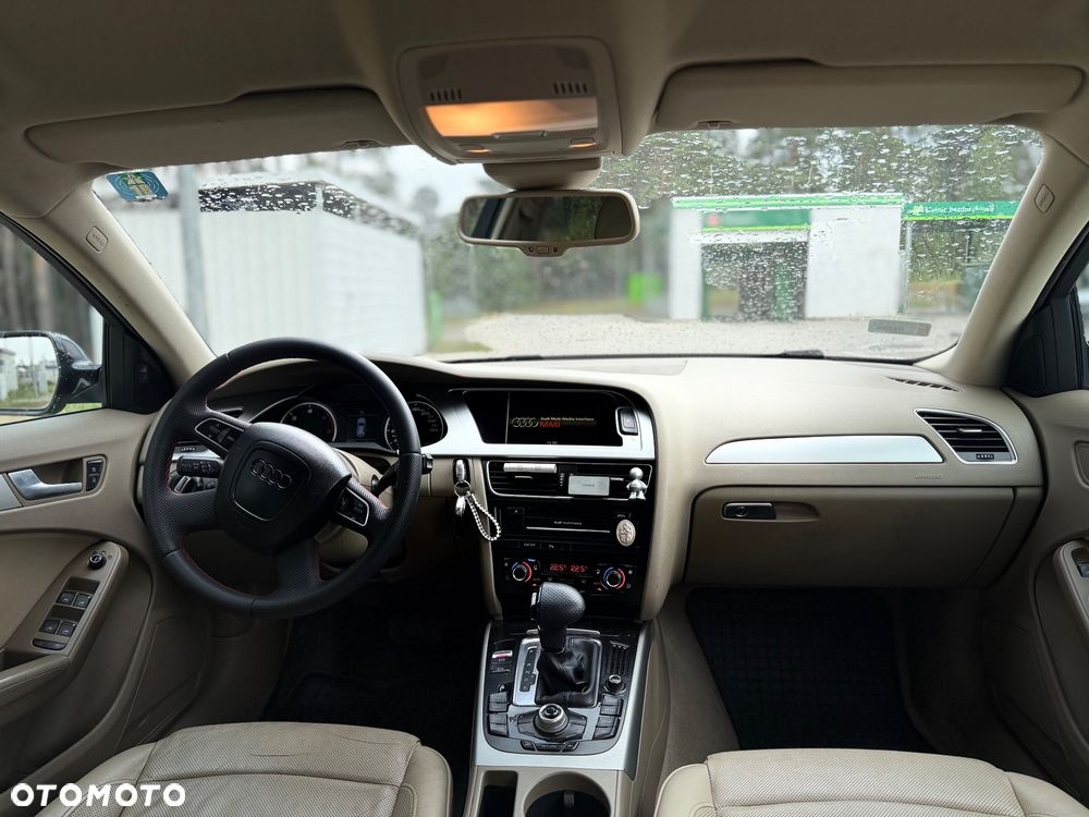 Audi A4 Avant 2.0 TDI Limited Edition Multitr - 12