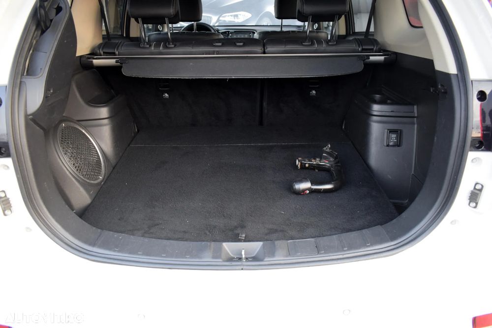 Mitsubishi Outlander 2.0 4WD - 14