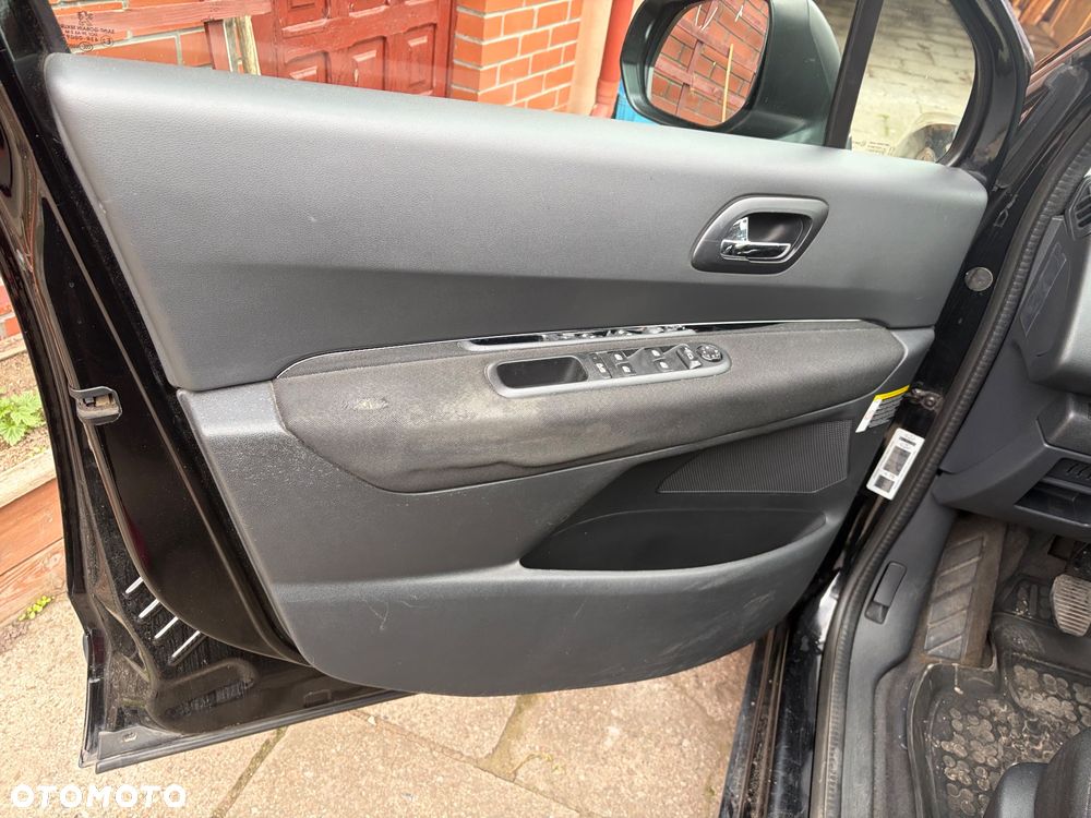 Peugeot 5008 - 13