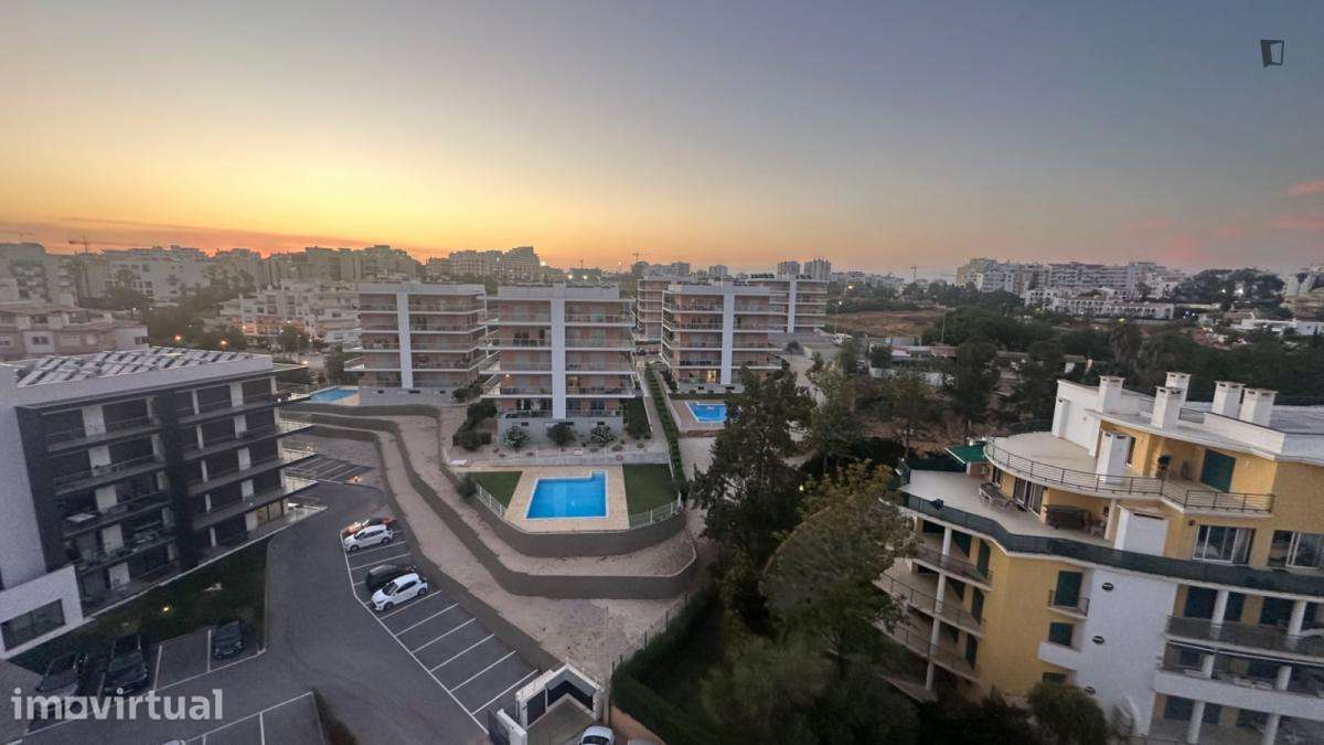 Apartamento com 1 quartos - localizado em Portimao - Grande imagem: 3/18