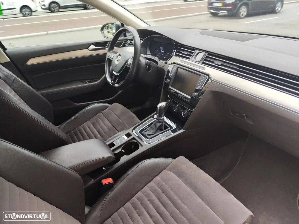 VW Passat 2.0 TDI Highline DSG - 18