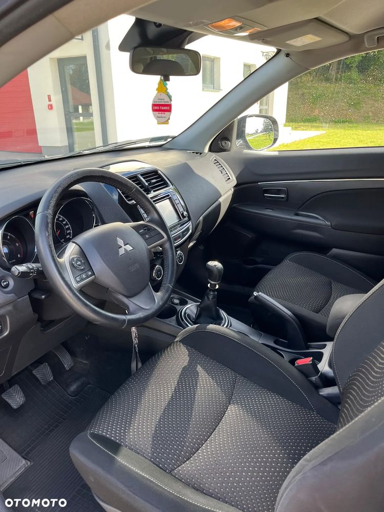 Mitsubishi ASX - 8