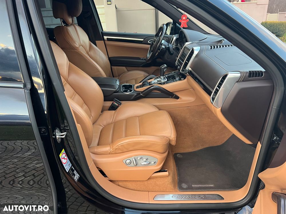 Porsche Cayenne S E-Hybrid Platinum Edition - 13