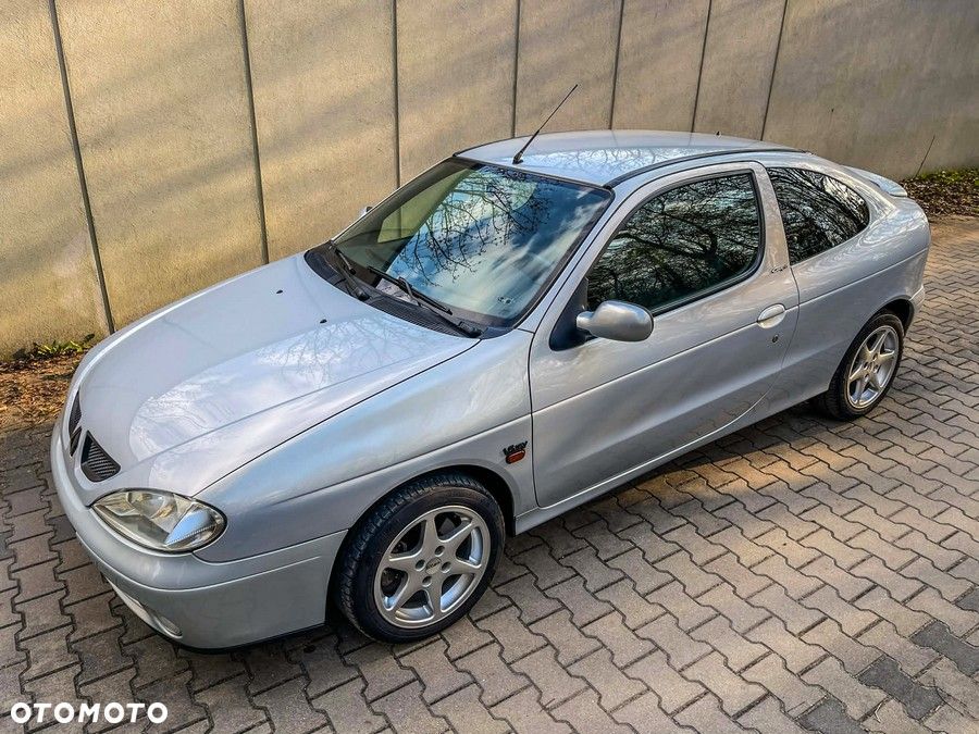 Renault Megane 1.6 - 19