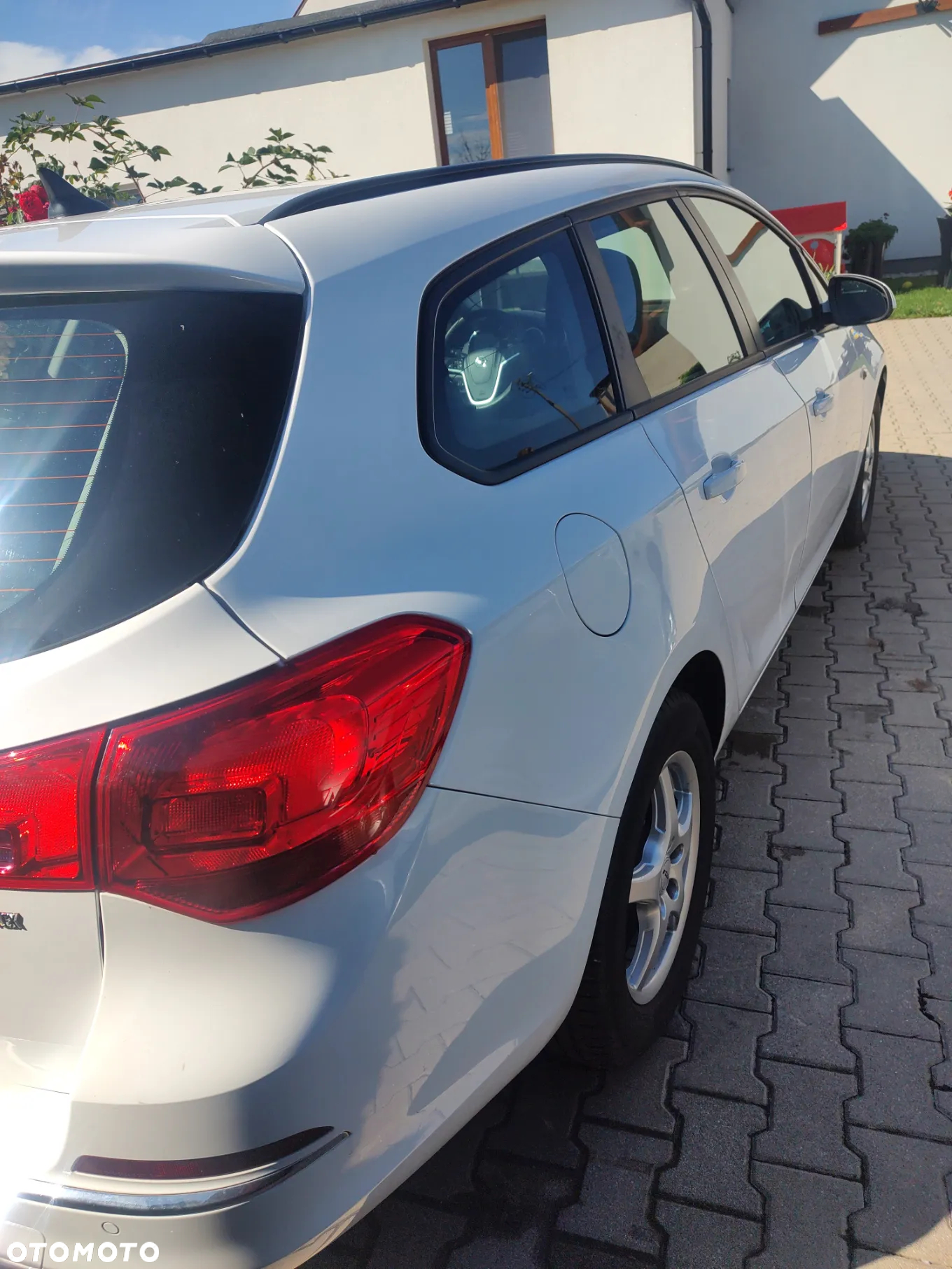 Opel Astra 1.6 CDTI Sports Tourer Active - 32