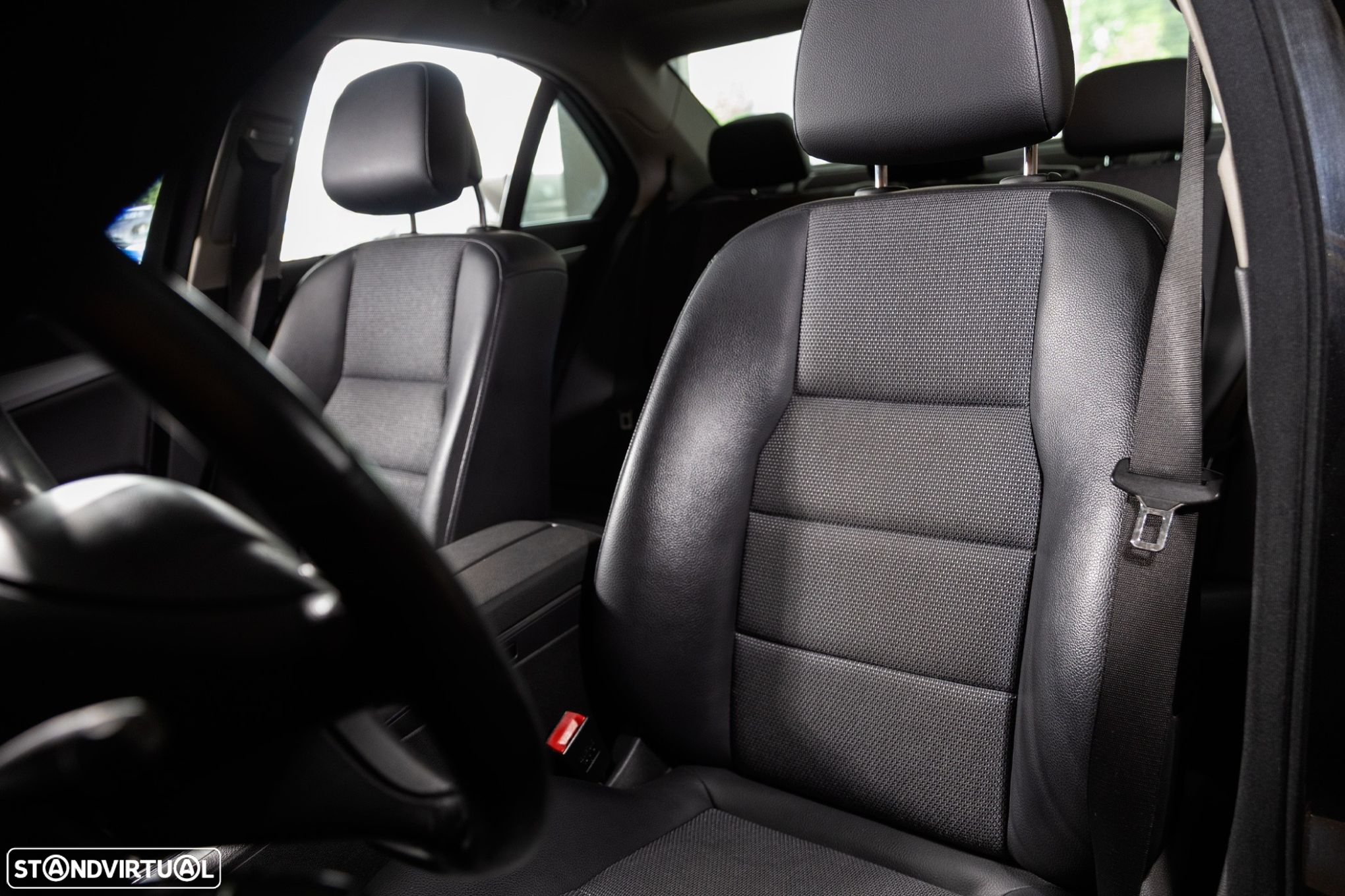 Mercedes-Benz C 220 CDi Avantgarde BlueEfficiency - 23