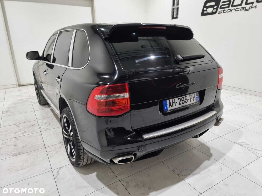 Porsche Cayenne - 6
