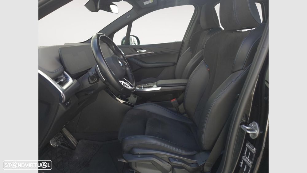 BMW 218 Active Tourer d Pack Desportivo M Auto — fotografia 10