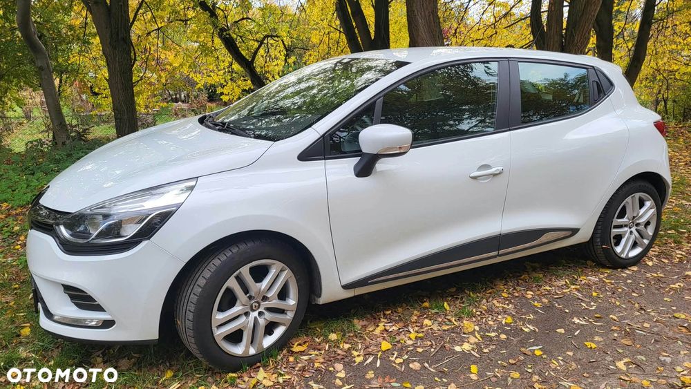 Renault Clio - 9