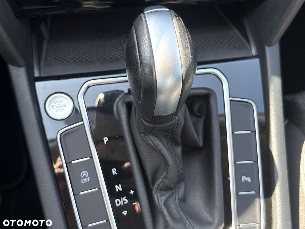 Volkswagen Passat Variant 2.0 TDI EVO Business DSG - 22