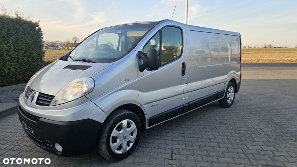 Renault Trafic - 22
