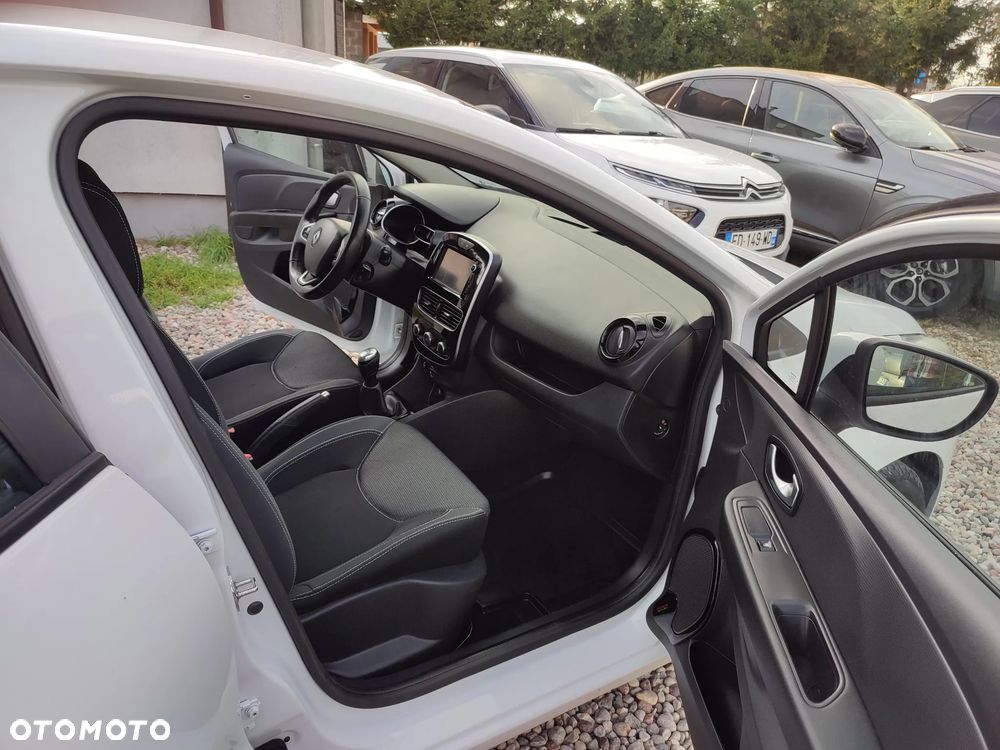 Renault Clio - 17
