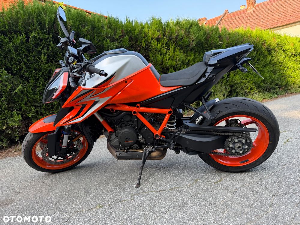 KTM Super Duke - 19