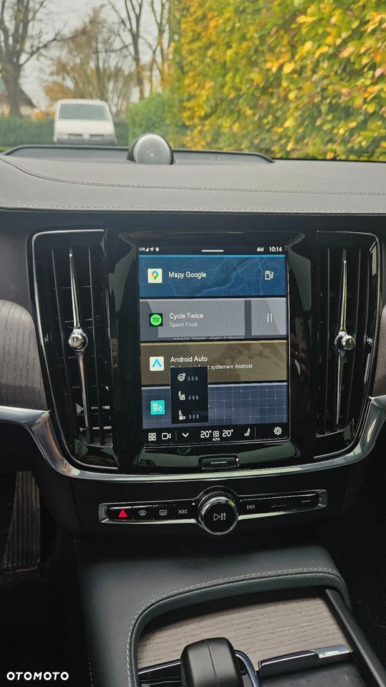 Volvo V90 Cross Country - 4