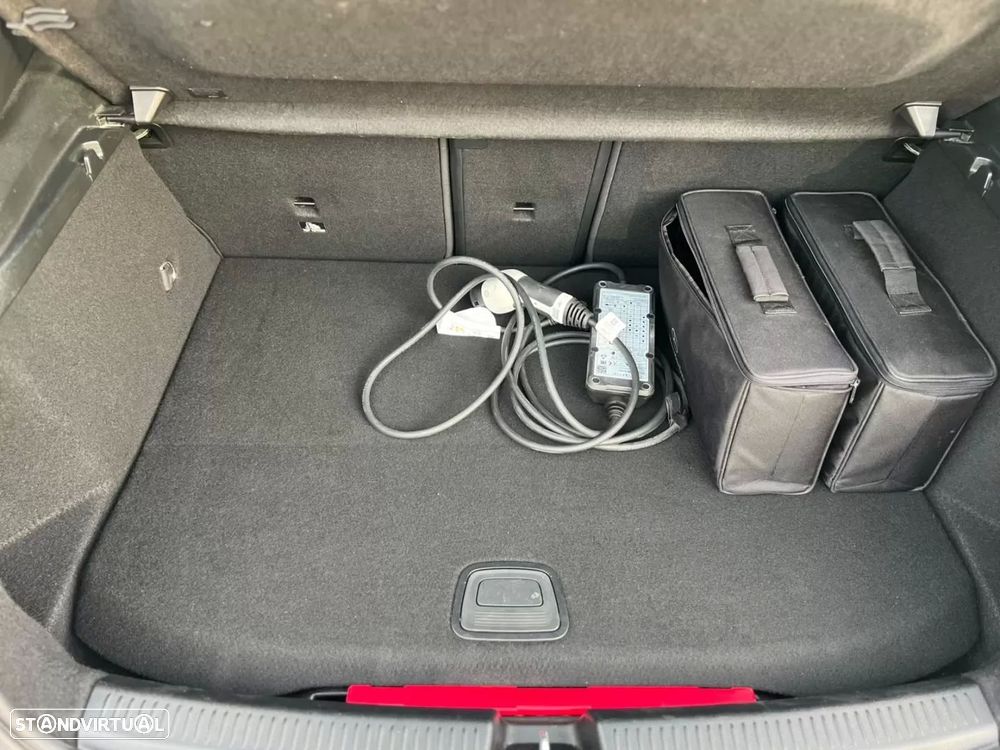 Mercedes-Benz A 250 e Style Plus - 16