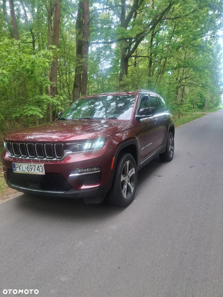 Jeep Grand Cherokee - 1