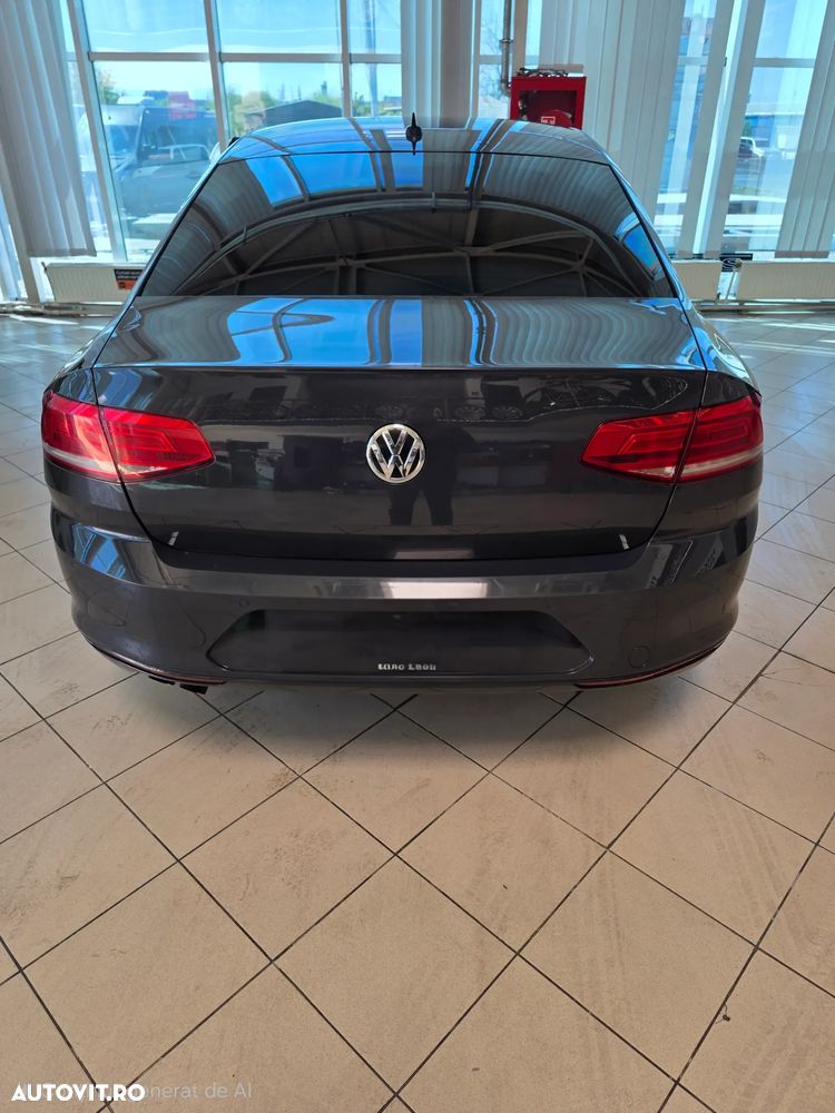 Volkswagen Passat - 2
